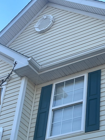 Window Cleaning Frequency Guide: A Simple Schedule for Homes in the Shenandoah Valley Thumbnail